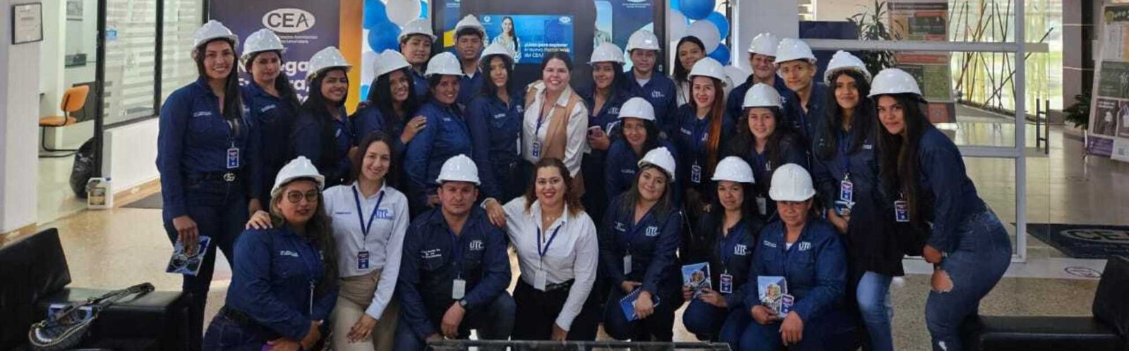 qodef-fullwidth-slider